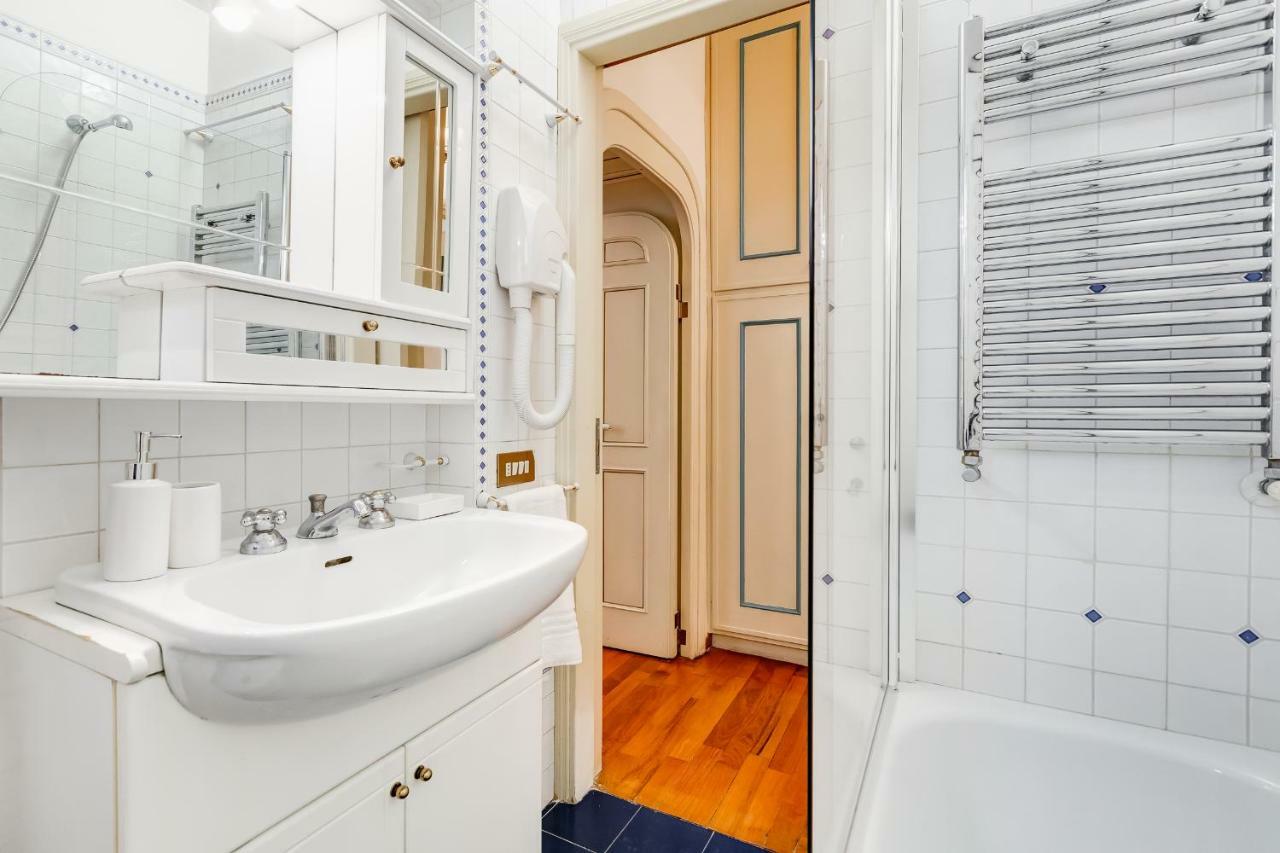 Elegant Apartment โรม ภายนอก รูปภาพ