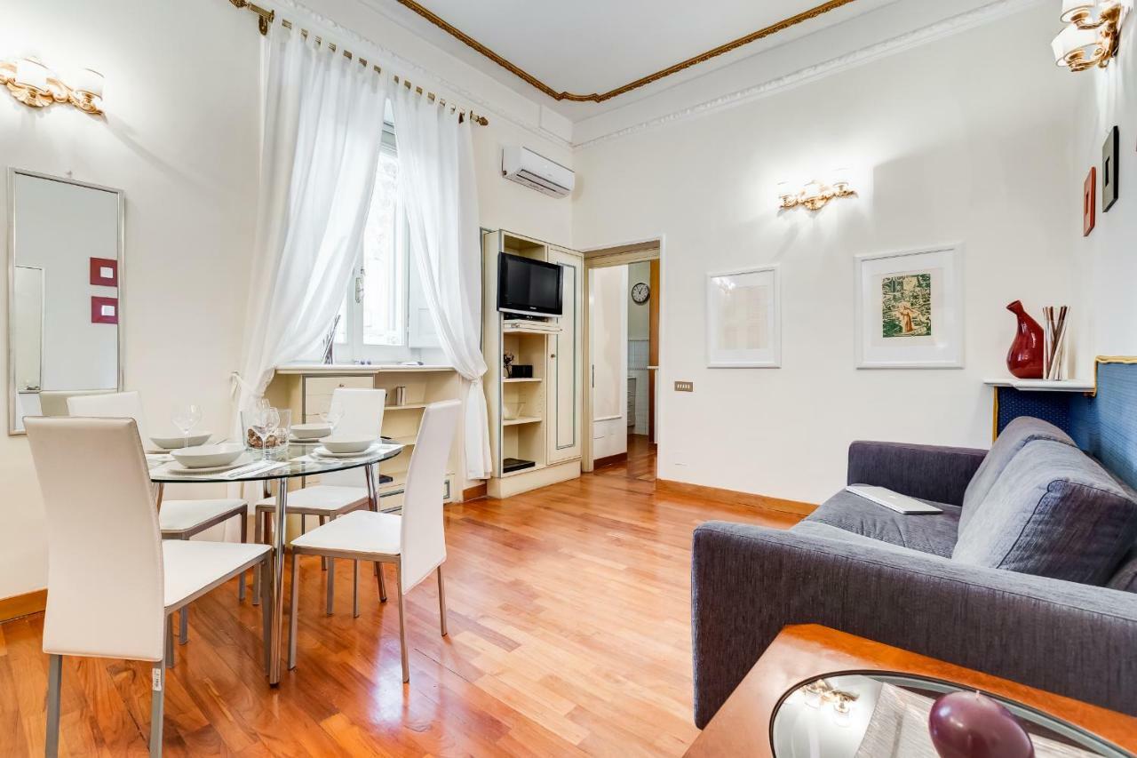 Elegant Apartment โรม ภายนอก รูปภาพ