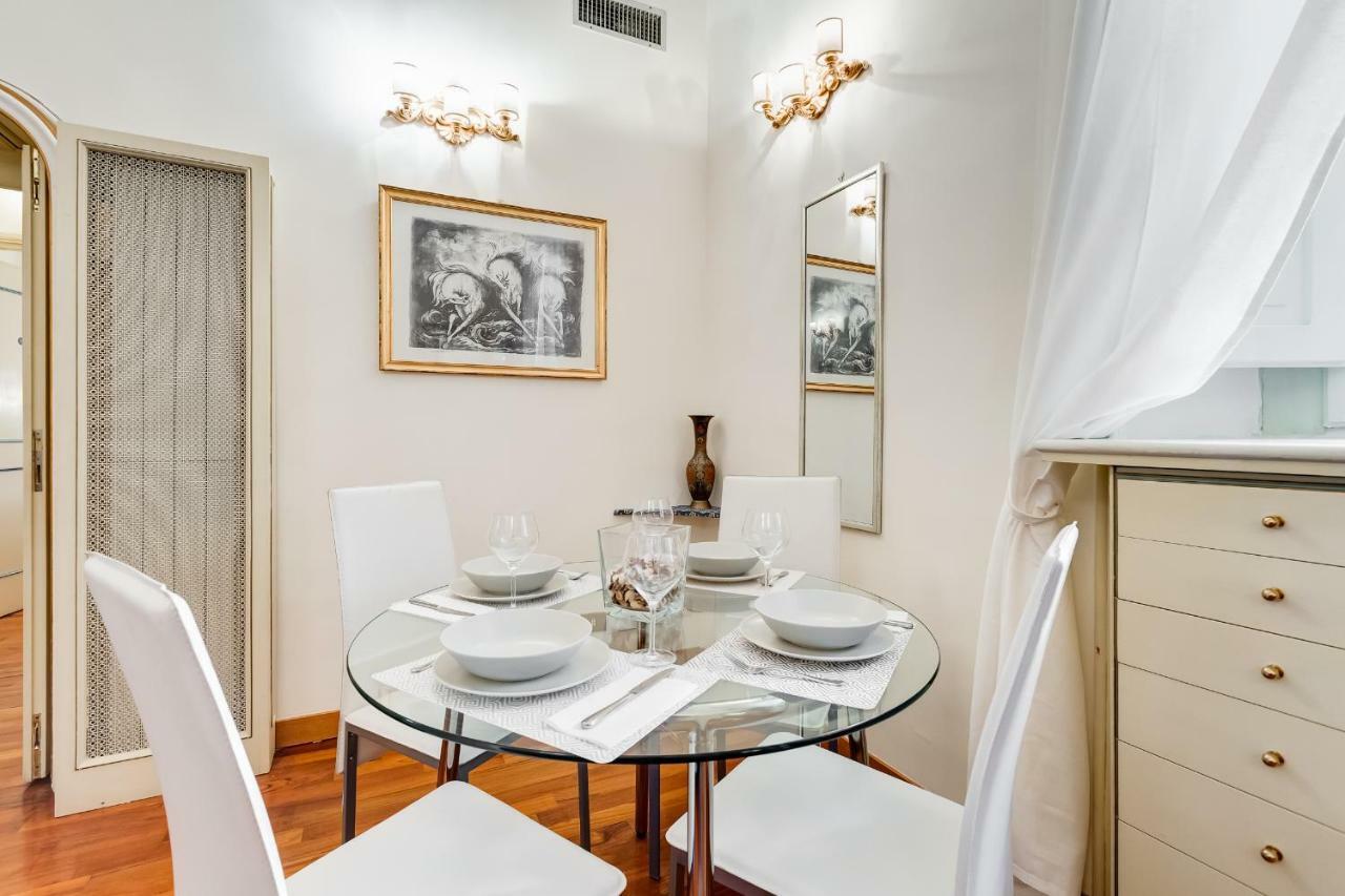 Elegant Apartment โรม ภายนอก รูปภาพ