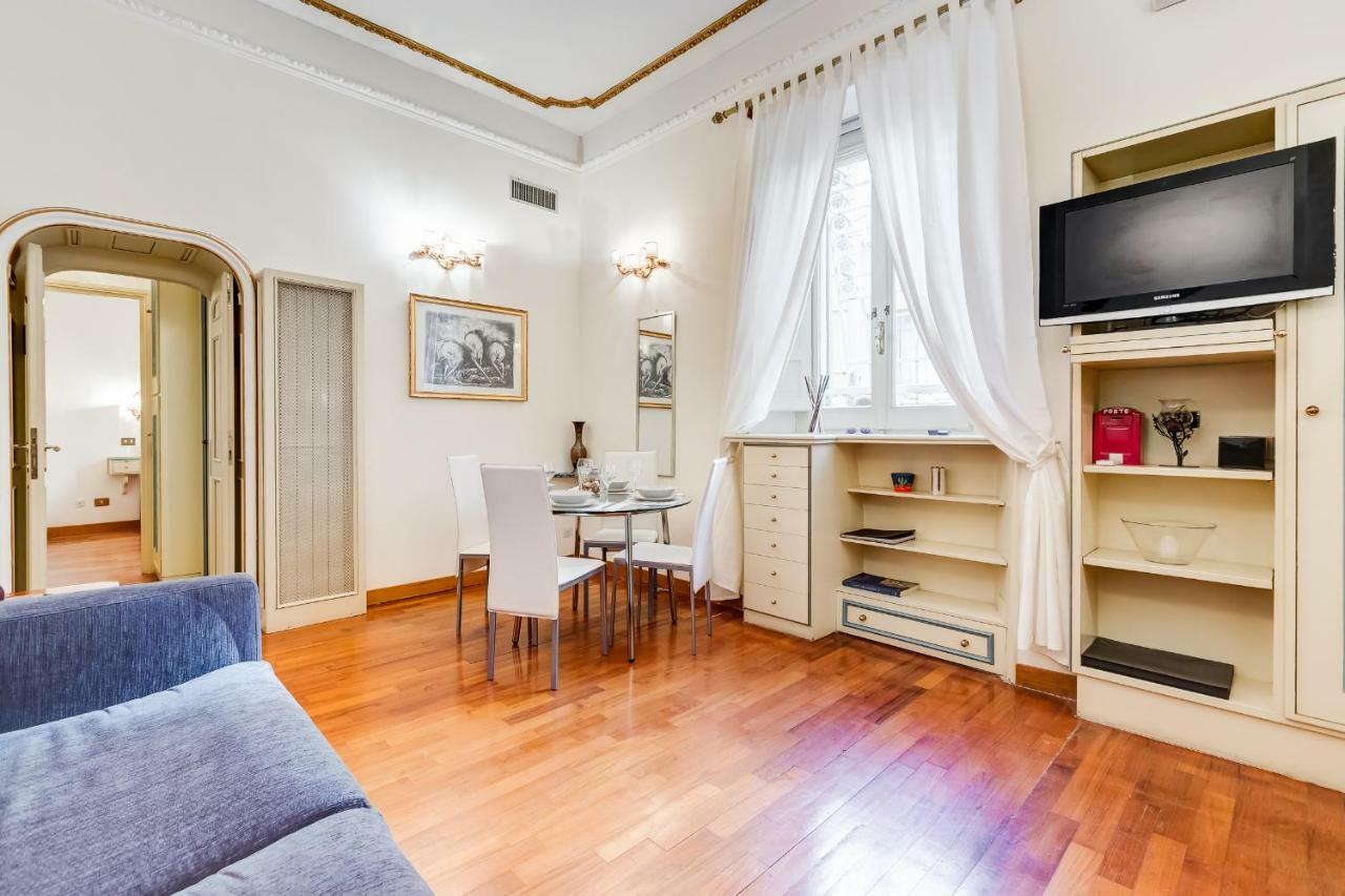 Elegant Apartment โรม ภายนอก รูปภาพ